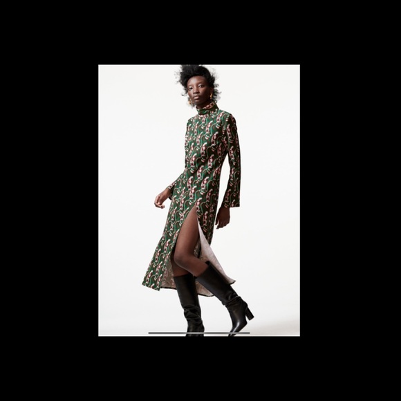 HOST PICK 💥❣️💚NEW!! Zara Printed Midi Dress - Picture 2 of 8